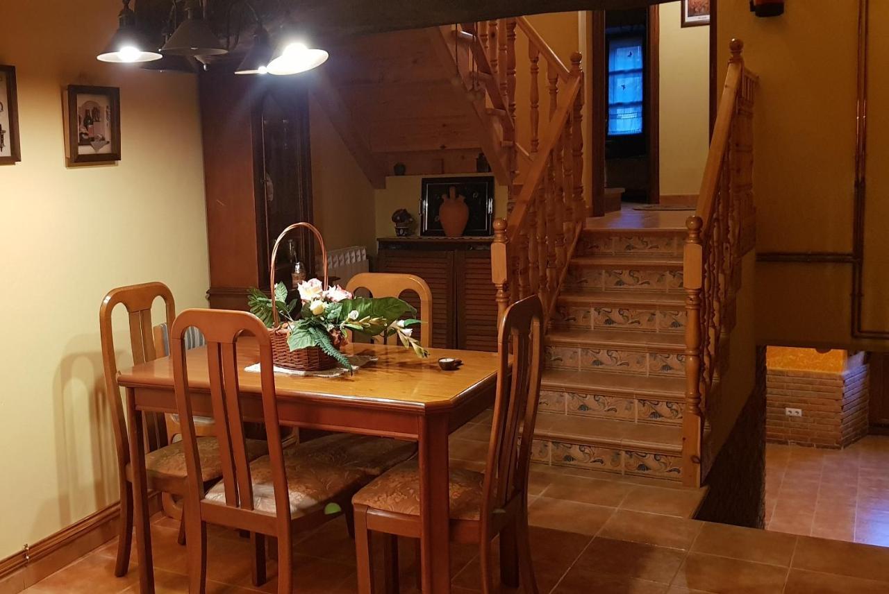 Vivienda Vacacional Casa Abuela Herminia โกลุงกา ภายนอก รูปภาพ